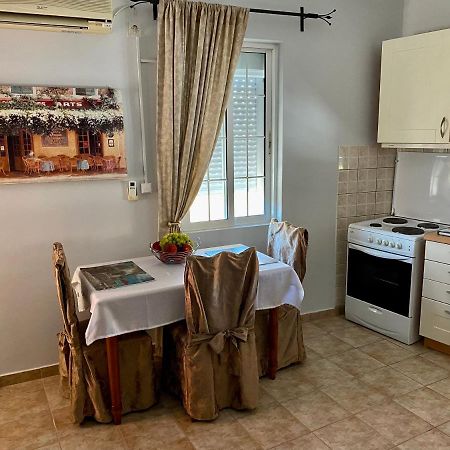 Gallery Apartments Ликсури Экстерьер фото
