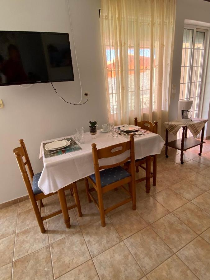 Gallery Apartments Ликсури Экстерьер фото