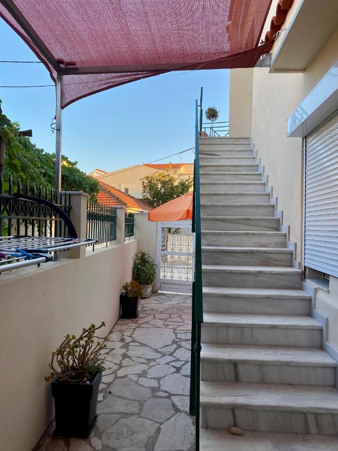 Gallery Apartments Ликсури Экстерьер фото