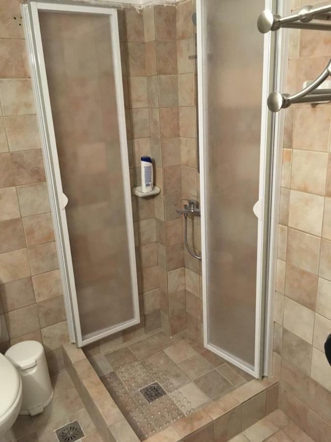 Gallery Apartments Ликсури Экстерьер фото