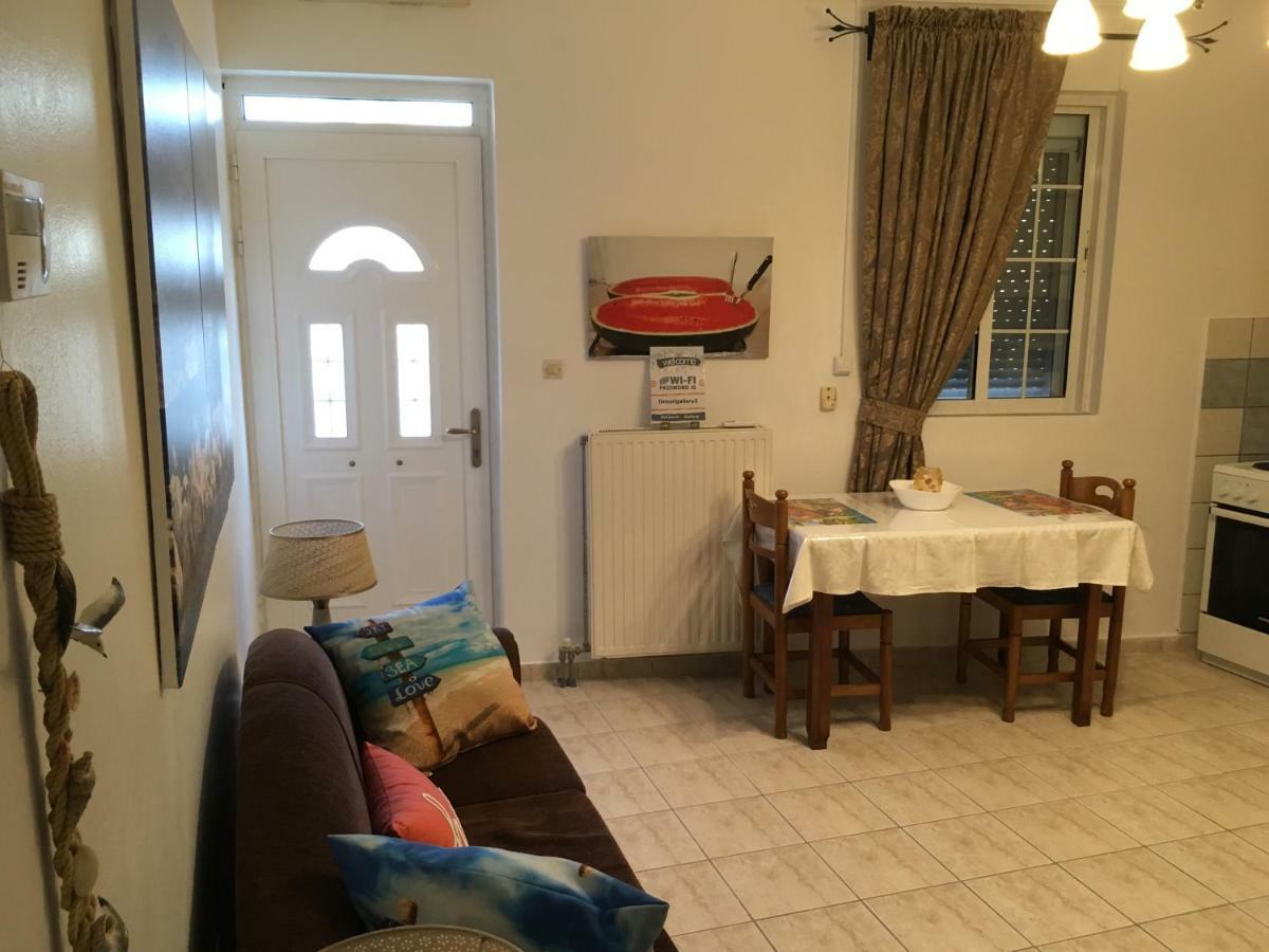 Gallery Apartments Ликсури Экстерьер фото